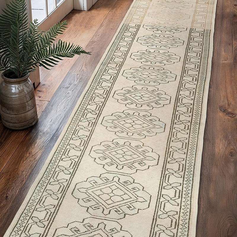 Vintage Turkish Hand-Knotted Runner - 2' 8" x 11' 1" (32" x 133") - K0081019