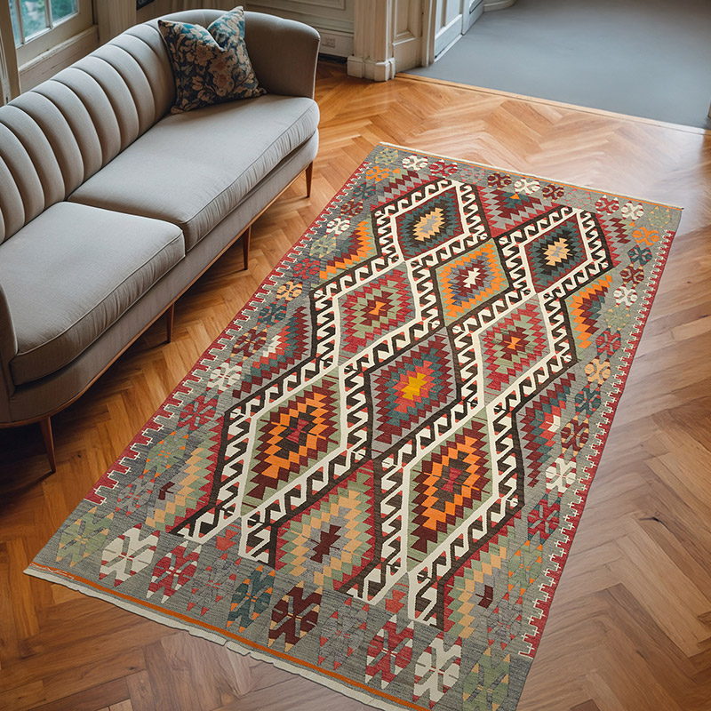 Vintage Aydin Kilim Rug - 5' 4" x 9' 7" (64" x 115") - K0081087