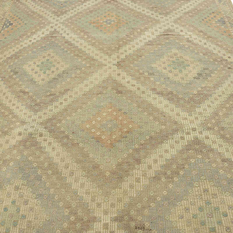 Vintage Anatolian Jijim Rug - 6' 2" x 9' 11" (74" x 119") - K0081089