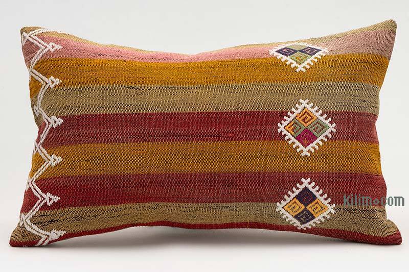 Kilim Pillow Cover - 1' 8" x 1'  (20" x 12") - K0081241