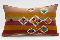 Kilim Pillow Cover - 1' 8" x 1'  (20" x 12")