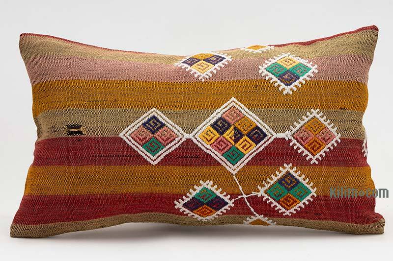 Kilim Pillow Cover - 1' 8" x 1'  (20" x 12") - K0081259