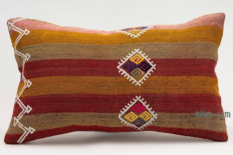 Kilim Pillow Cover - 1' 8" x 1'  (20" x 12") - K0081280