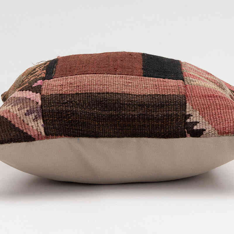 Kilim Pillow Cover - 1' 4" x 1' 4" (16" x 16") - K0081391
