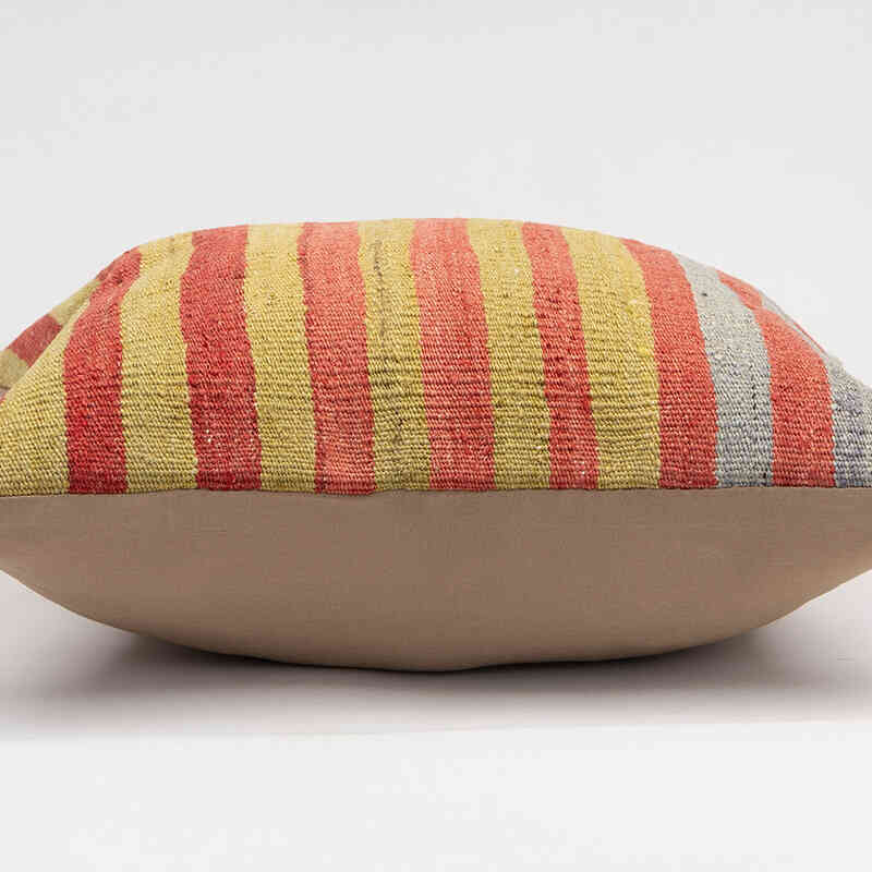 Kilim Pillow Cover - 1' 4" x 1' 4" (16" x 16") - K0081407