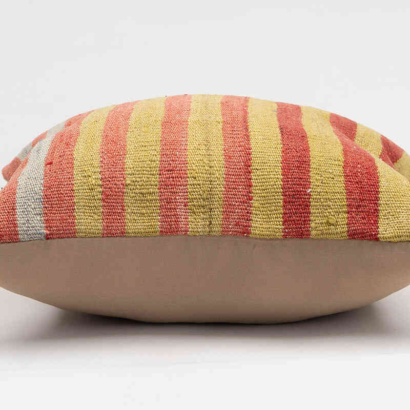 Kilim Pillow Cover - 1' 4" x 1' 4" (16" x 16") - K0081413