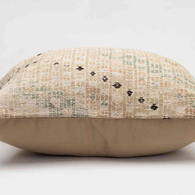 Kilim Pillow Cover - 1' 8" x 1' 8" (20" x 20") - K0081674