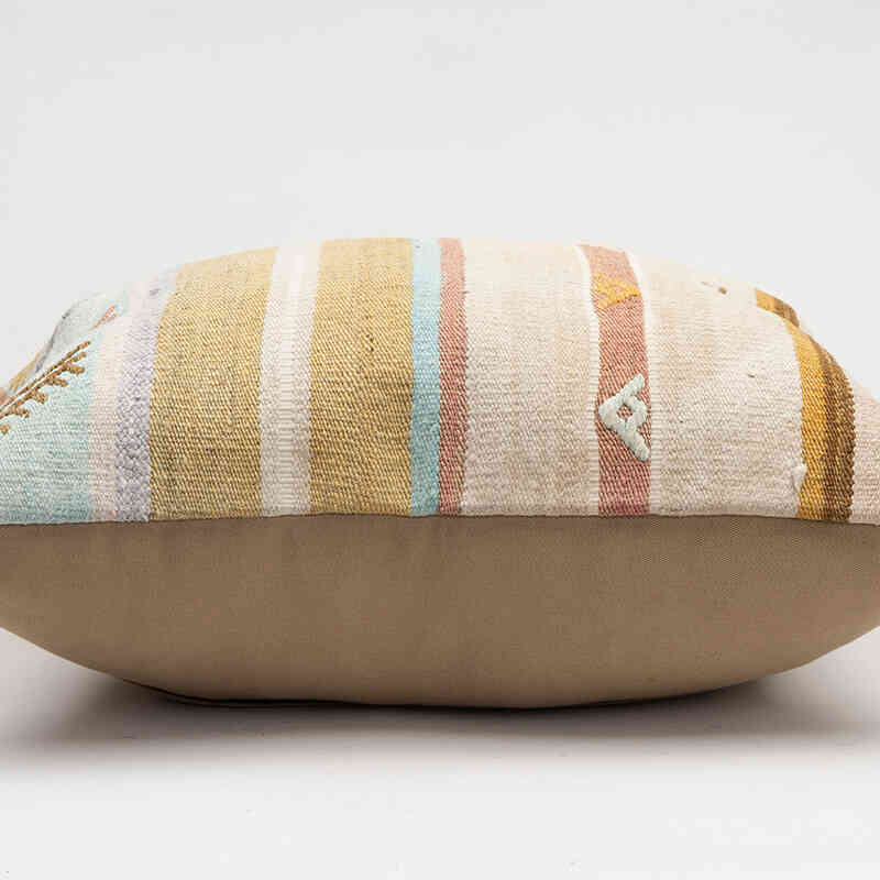 Kilim Pillow Cover - 1' 8" x 1' 8" (20" x 20") - K0081676