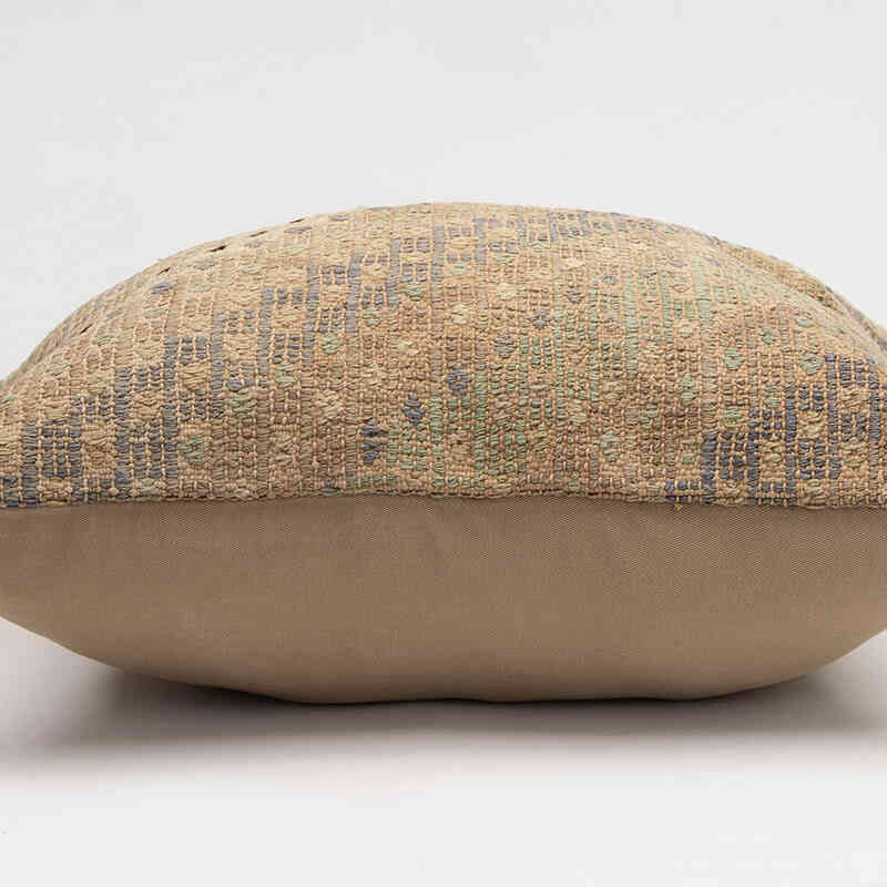 Kilim Pillow Cover - 1' 8" x 1' 8" (20" x 20") - K0081771