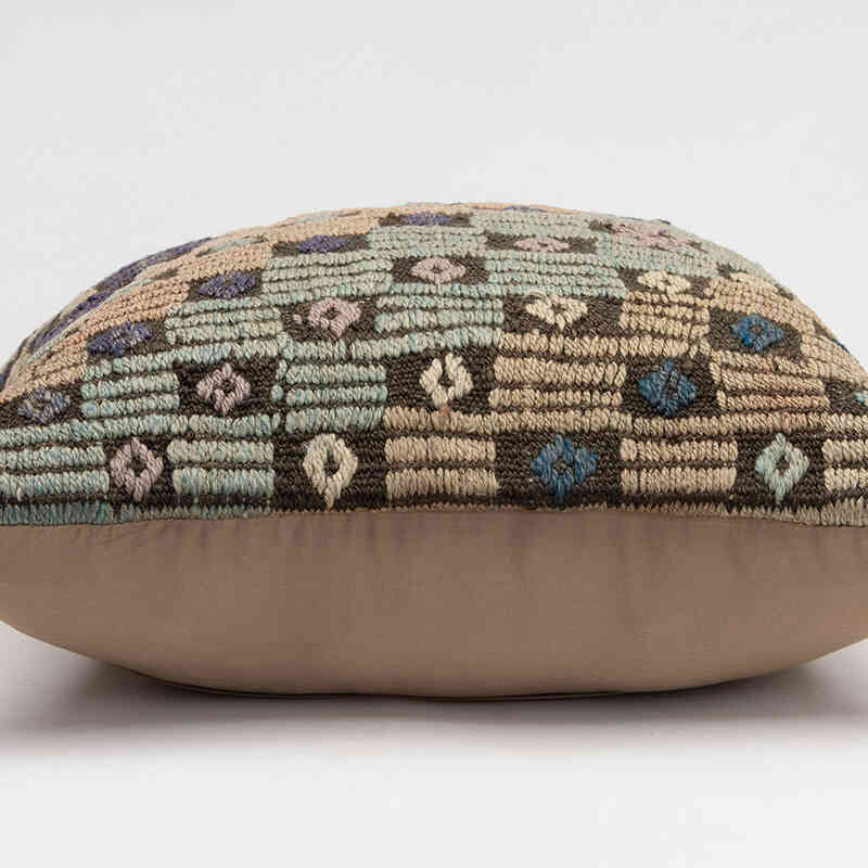 Kilim Pillow Cover - 1' 8" x 1' 8" (20" x 20") - K0081778