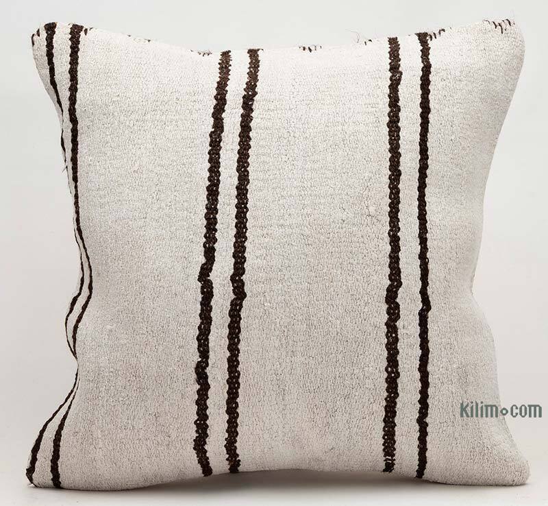 Kilim Pillow Cover - 1' 8" x 1' 8" (20" x 20") - K0081783