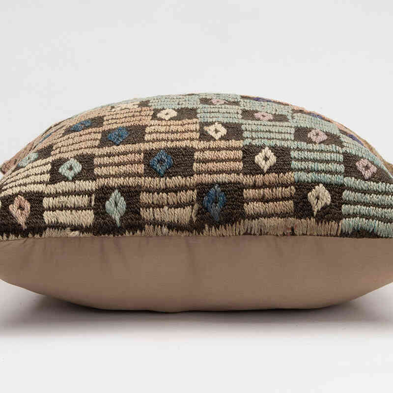 Kilim Pillow Cover - 1' 8" x 1' 8" (20" x 20") - K0081785