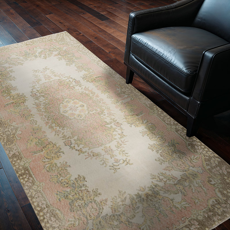 Vintage Turkish Hand-Knotted Rug - 3' 10" x 7' 2" (46" x 86") - K0081898