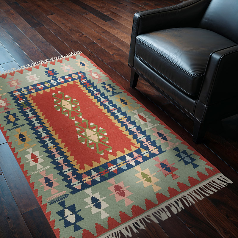 New Handwoven Turkish Kilim Rug - 3' 11" x 5' 7" (47" x 67") - K0081967