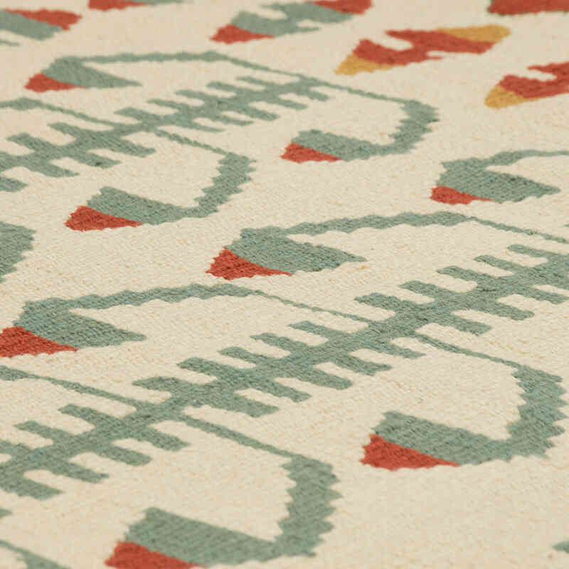 New Handwoven Turkish Kilim Rug - 4'  x 5' 10" (48" x 70") - K0081974