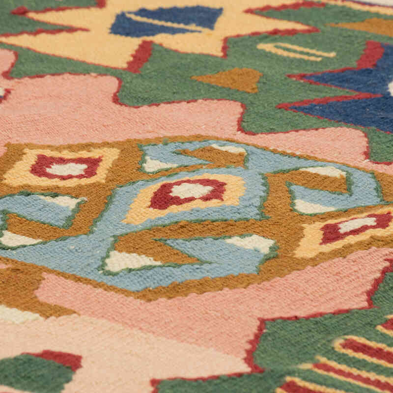 New Handwoven Turkish Kilim Rug - 3' 11" x 5' 6" (47" x 66") - K0081999