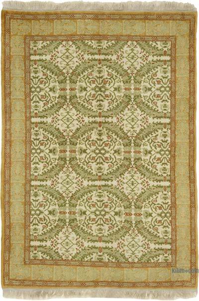 New Hand-Knotted Wool Oushak Rug