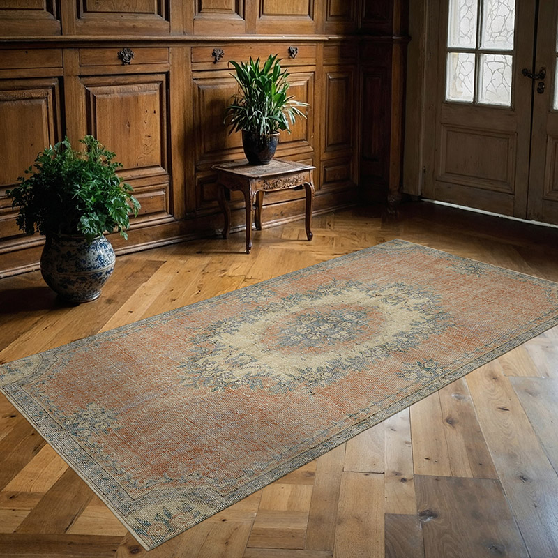 Vintage Turkish Hand-Knotted Rug - 3' 10" x 7' 4" (46" x 88") - K0082788