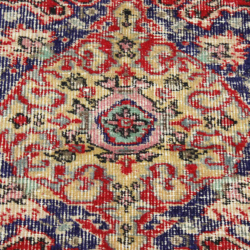 Vintage Turkish Hand-Knotted Rug - 5' 7" x 8' 10" (67" x 106") - K0082922