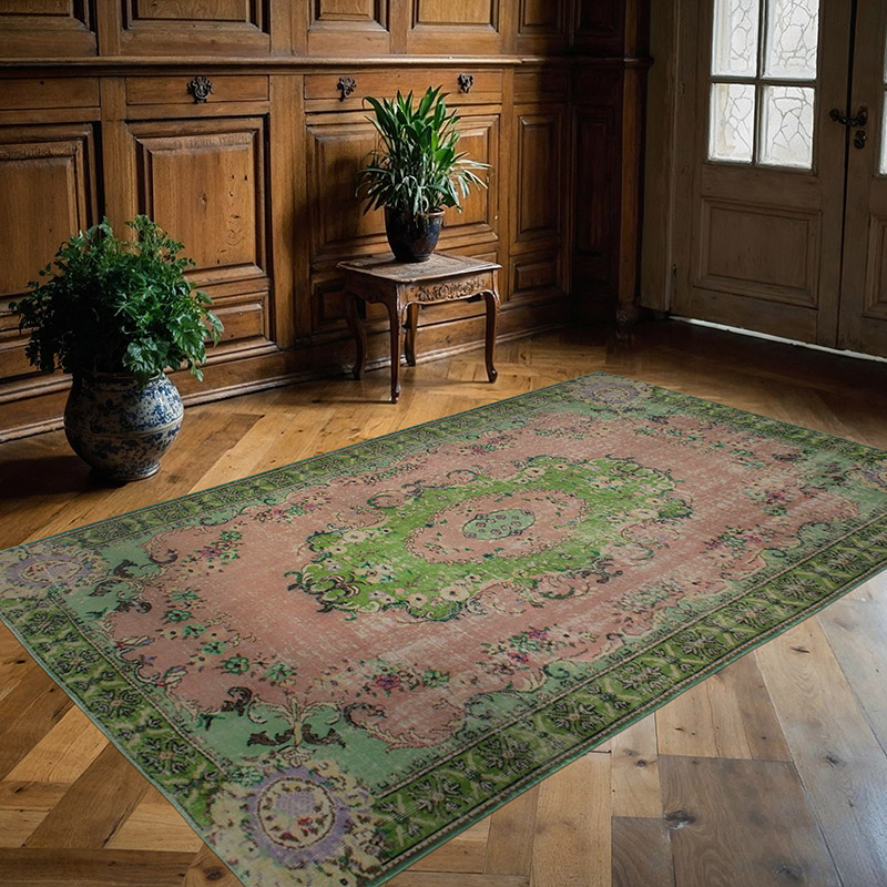 Vintage Turkish Hand-Knotted Rug - 5' 5" x 8' 6" (65" x 102") - K0082933