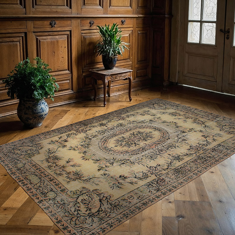 Vintage Turkish Hand-Knotted Rug - 5' 6" x 8' 8" (66" x 104") - K0082962