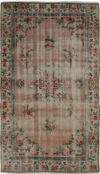 Vintage Turkish Hand-Knotted Rug - 5' 1" x 8' 9" (61" x 105")