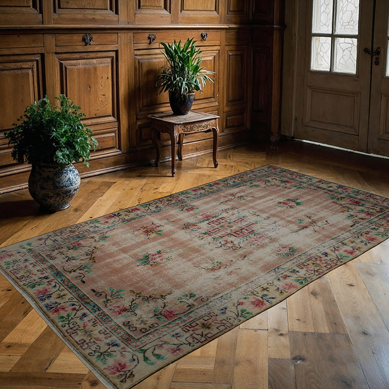 Vintage Turkish Hand-Knotted Rug - 5' 1" x 8' 9" (61" x 105") - K0082991