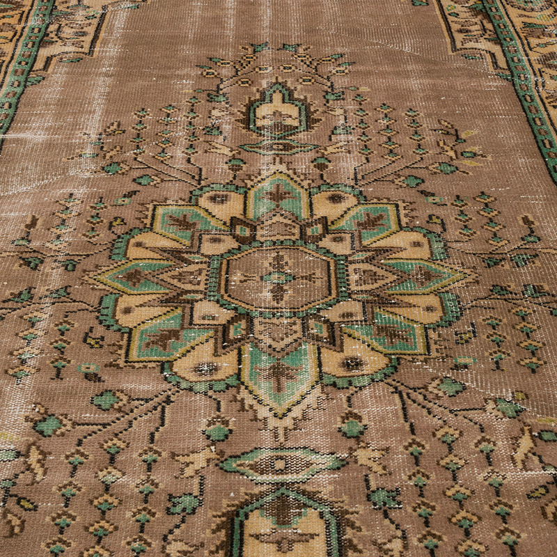 Vintage Turkish Hand-Knotted Rug - 6' 1" x 10' 4" (73" x 124") - K0082998