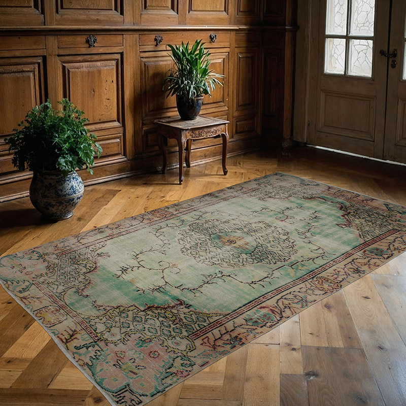 Vintage Turkish Hand-Knotted Rug - 5'  x 8' 5" (60" x 101") - K0083027