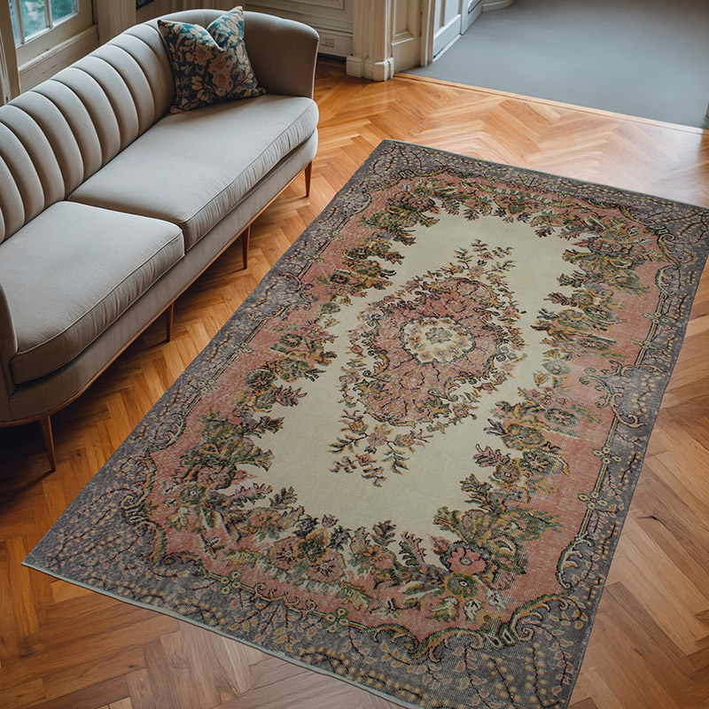 Vintage Turkish Hand-Knotted Rug - 5' 7" x 9' 4" (67" x 112") - K0083134