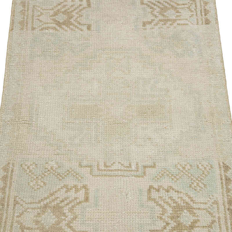 Vintage Turkish Hand-Knotted Rug - 1' 7" x 2' 8" (19" x 32") - K0083208