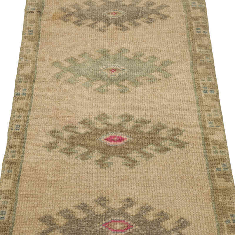 Vintage Turkish Hand-Knotted Rug - 1' 6" x 3' 3" (18" x 39") - K0083359