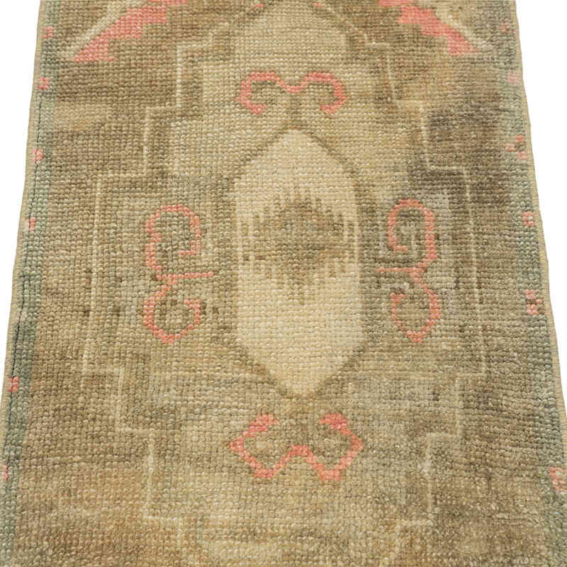 Vintage Turkish Hand-Knotted Rug - 1' 5" x 2' 11" (17" x 35") - K0083365