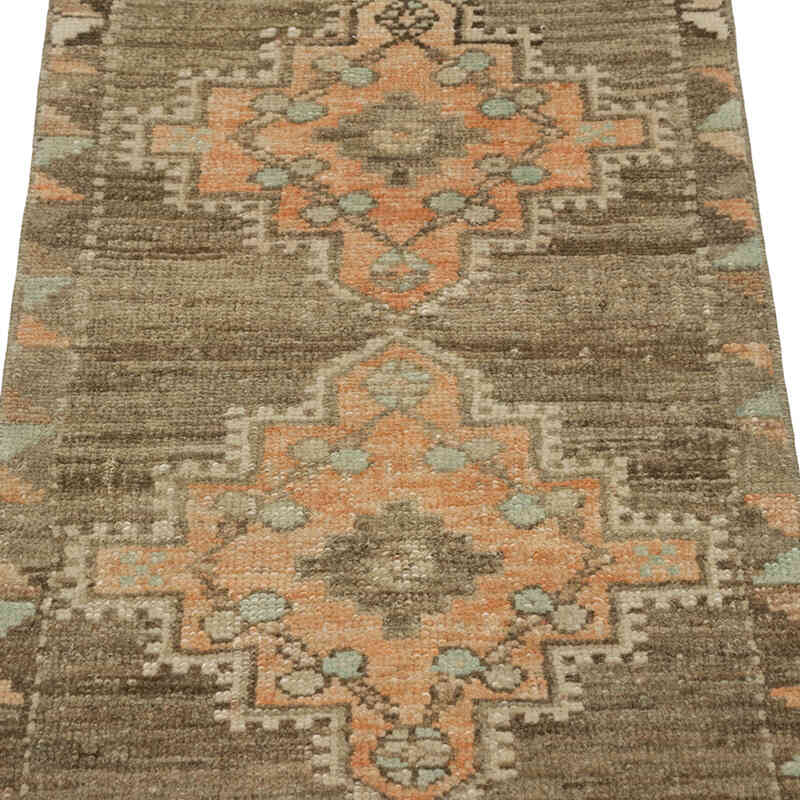 Vintage Turkish Hand-Knotted Rug - 1' 7" x 2' 8" (19" x 32") - K0083410