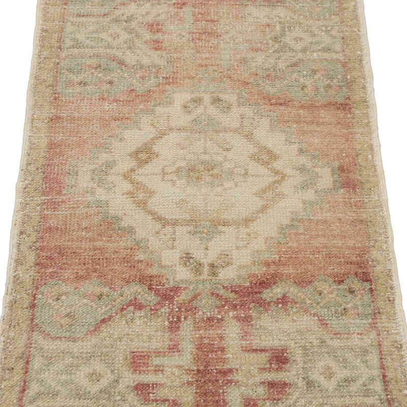 Vintage Turkish Hand-Knotted Rug - 1' 5" x 2' 8" (17" x 32") - K0083481