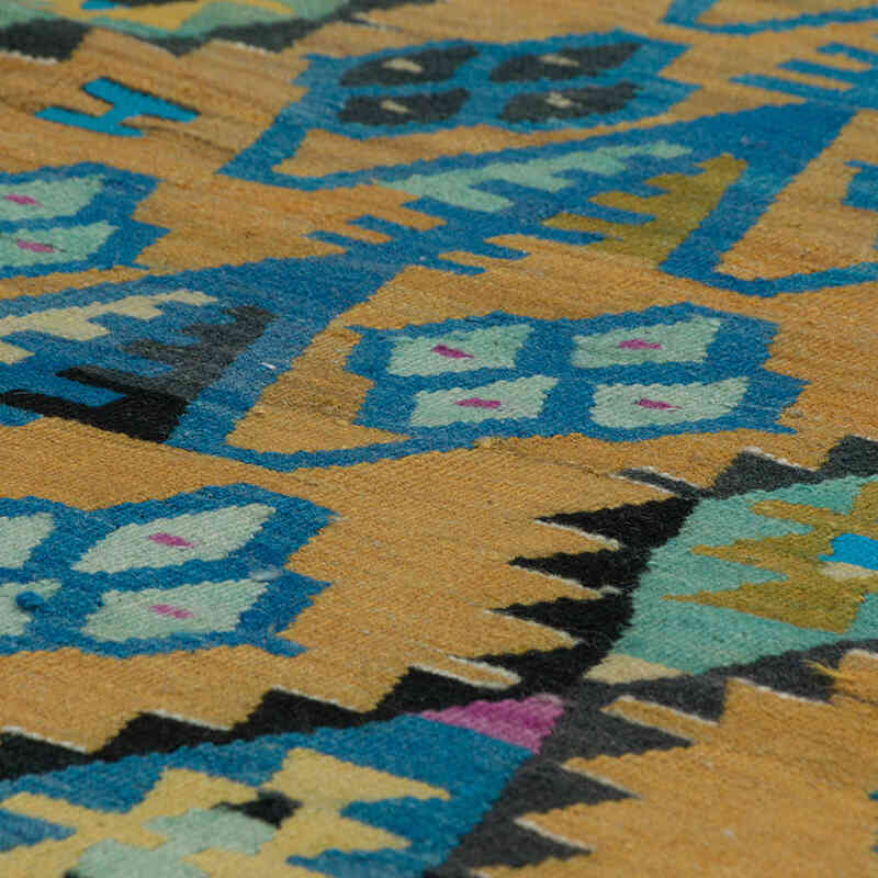 Vintage Denizli Kilim Rug - 5' 7" x 10' 10" (67" x 130") - K0083524
