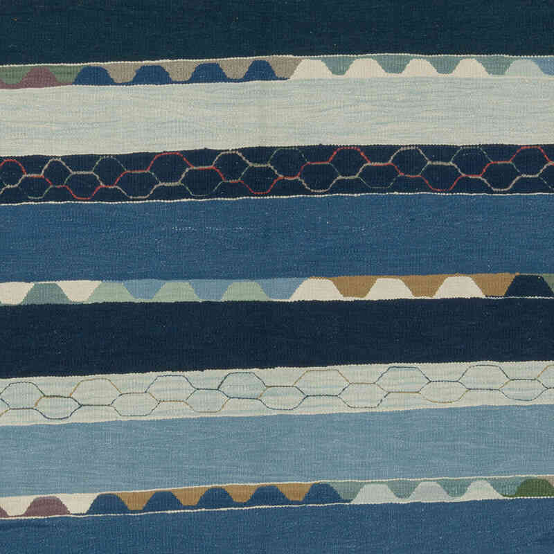 New Handwoven Turkish Kilim Rug - 6' 9" x 10' 4" (81" x 124") - K0083535
