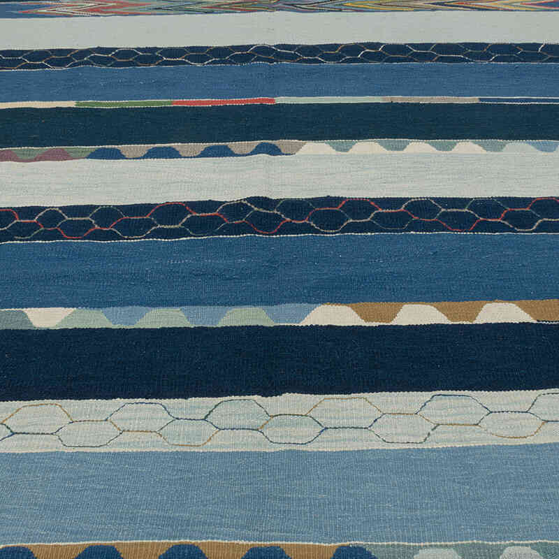 New Handwoven Turkish Kilim Rug - 6' 9" x 10' 4" (81" x 124") - K0083535