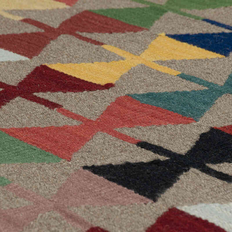 New Handwoven Turkish Kilim Rug - 5'  x 7' 1" (60" x 85") - K0083553