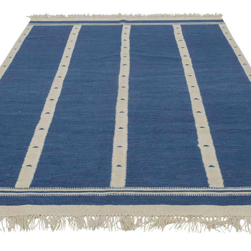 New Handwoven Turkish Kilim Rug - 5'  x 7' 1" (60" x 85") - K0083555