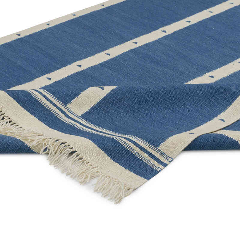 New Handwoven Turkish Kilim Rug - 5'  x 7' 1" (60" x 85") - K0083555