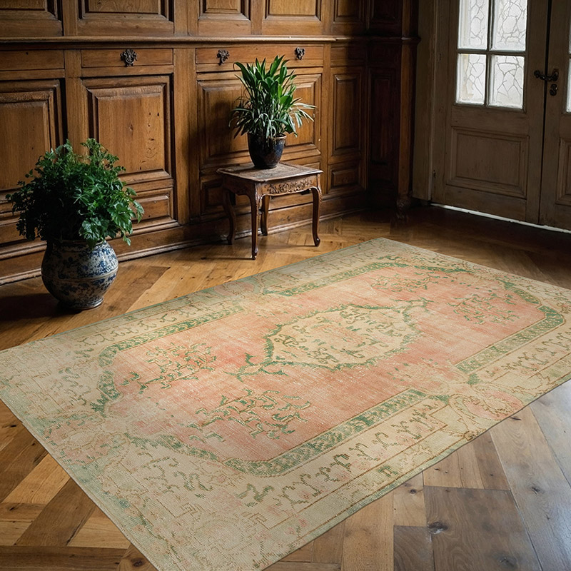 Vintage Turkish Hand-Knotted Rug - 5' 7" x 8' 3" (67" x 99") - K0083570