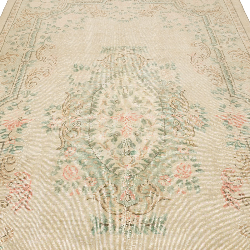 Vintage Turkish Hand-Knotted Rug - 5' 7" x 9' 3" (67" x 111") - K0083617