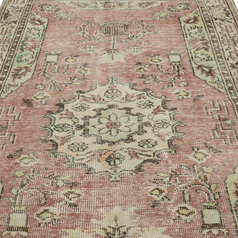 Vintage Turkish Hand-Knotted Rug - 5' 7" x 8' 4" (67" x 100") - K0083650