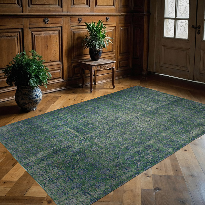Vintage Turkish Hand-Knotted Rug - 5' 6" x 8' 7" (66" x 103") - K0083716