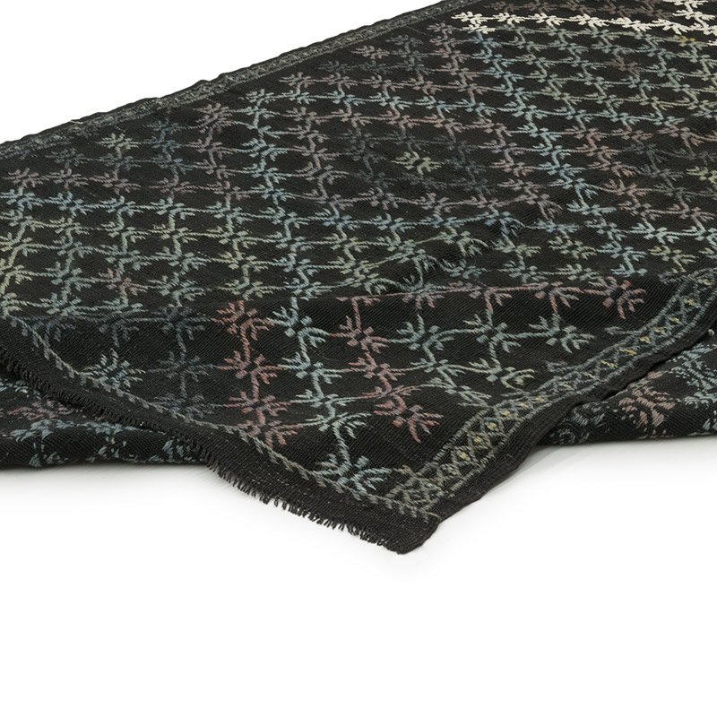 Vintage Anatolian Jijim Rug - 5' 11" x 10' 6" (71" x 126") - K0083746