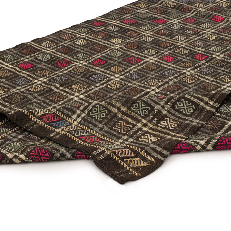 Vintage Anatolian Jijim Rug - 5' 9" x 10'  (69" x 120") - K0083749