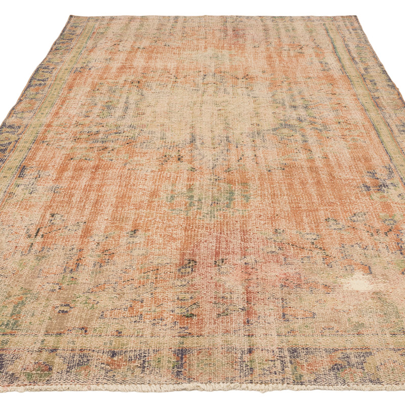 Vintage Turkish Hand-Knotted Rug - 5' 9" x 9' 5" (69" x 113") - K0083789