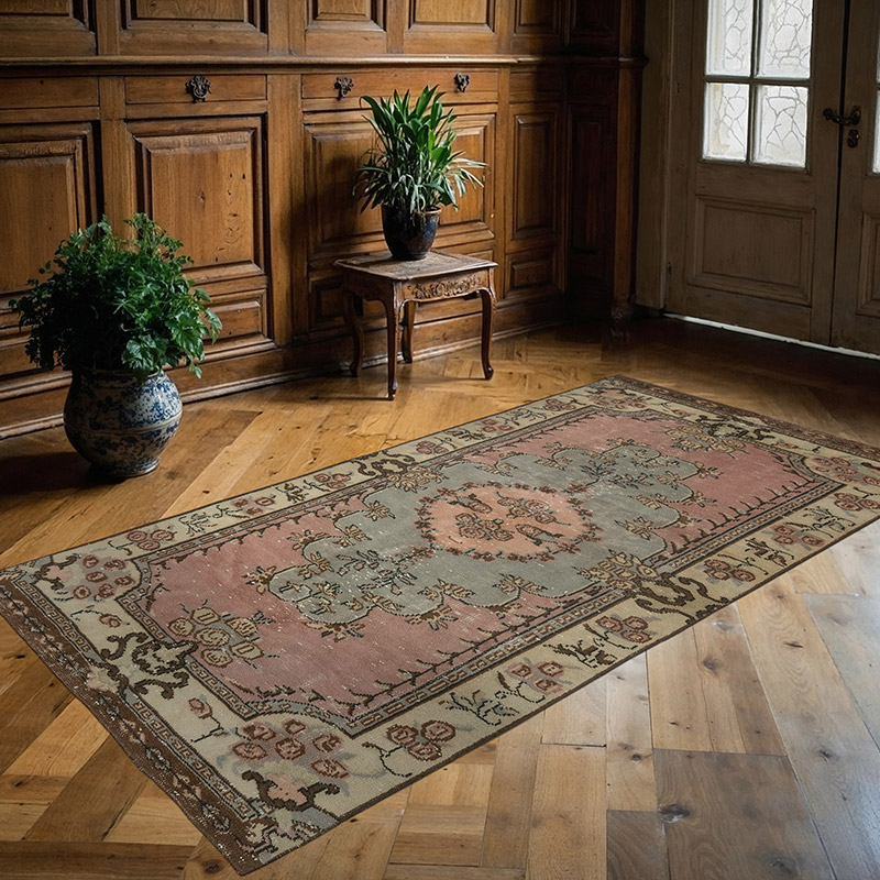 Vintage Turkish Hand-Knotted Rug - 4' 8" x 8' 7" (56" x 103") - K0083804