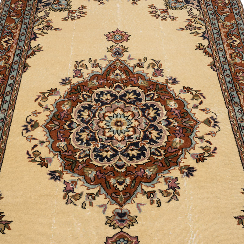 Vintage Turkish Hand-Knotted Rug - 4' 10" x 7' 11" (58" x 95") - K0083808